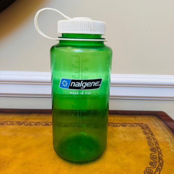 Nalgene Green with White Top 32 oz BPA Free USA Made Wide Mouth Water Bottle - Picture 1 of 5